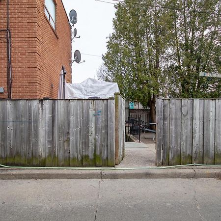 Cozy Home In Downtown Toronto! Экстерьер фото
