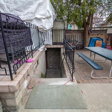 Cozy Home In Downtown Toronto! Экстерьер фото